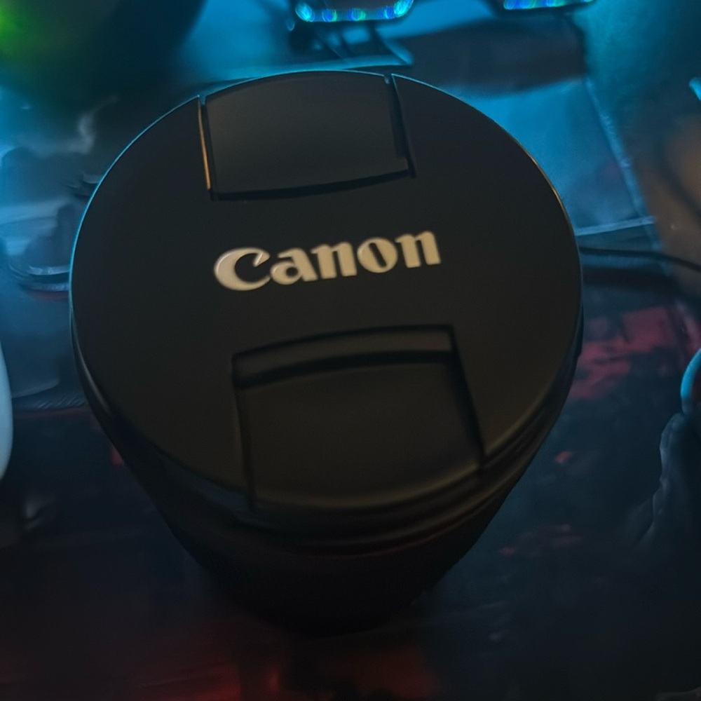 Canon RF 15-35mm f/2.8L IS USM Lens 

Open to Negotiations